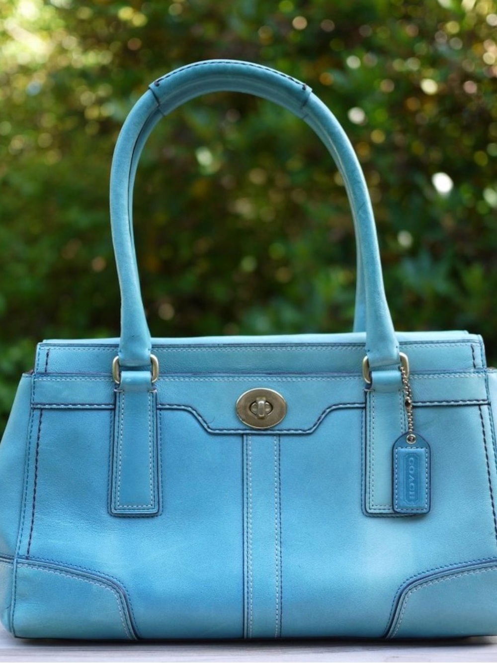 Vintage Coach Hamptons Satchel
DO793-11047